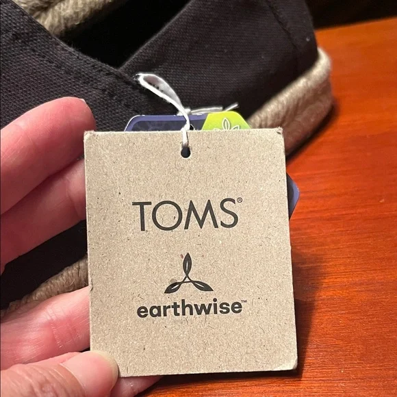 New Toms Black Canvas Slip-On Loafers - Picture 2 of 16